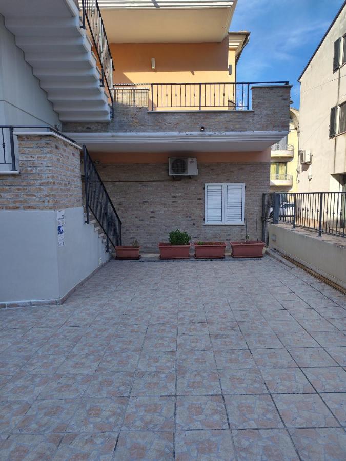 Apartamento Casa Vacanze Da Tiffany Porto SantʼElpidio Exterior foto